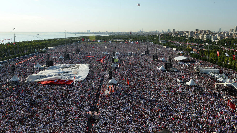 Оценките колко души са се включили в митинга, последвал Похода на справедливостта, са различни, но вероятно това са направили между 1 и 2 милиона души.