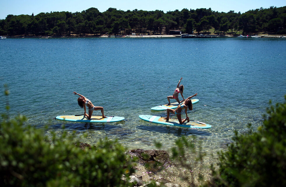 Фотогалерия: Йога на вода