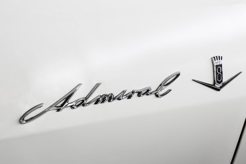 Логото на "Опел Адмирал" V8.