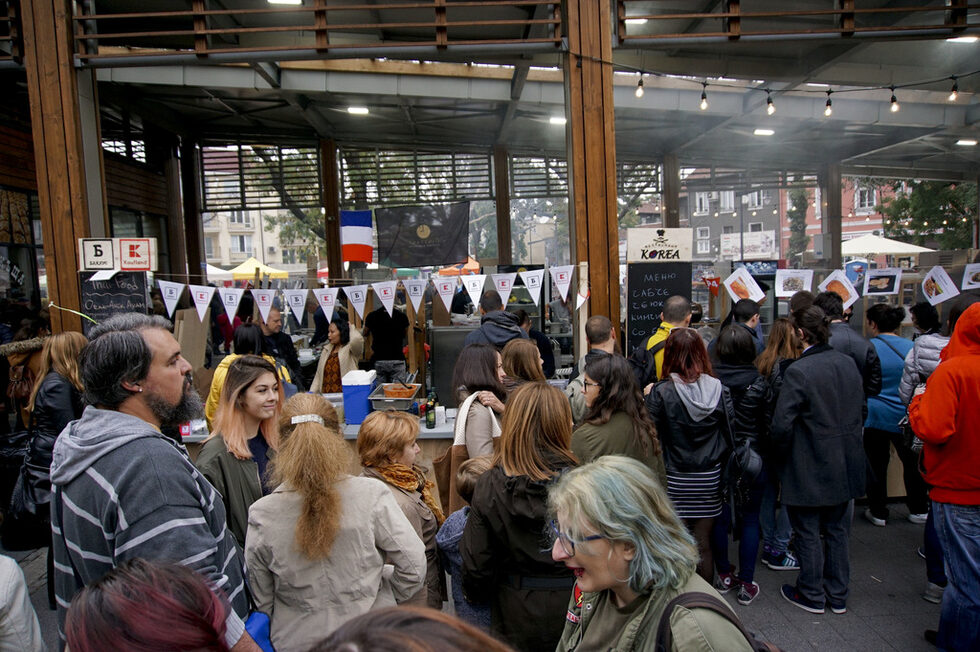 Фотогалерия: Наслада за небцето на открито, или как протече първият StrEAT Fest в София