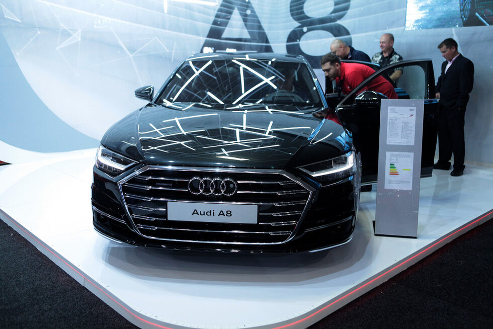 : Audi А8<br /><br />