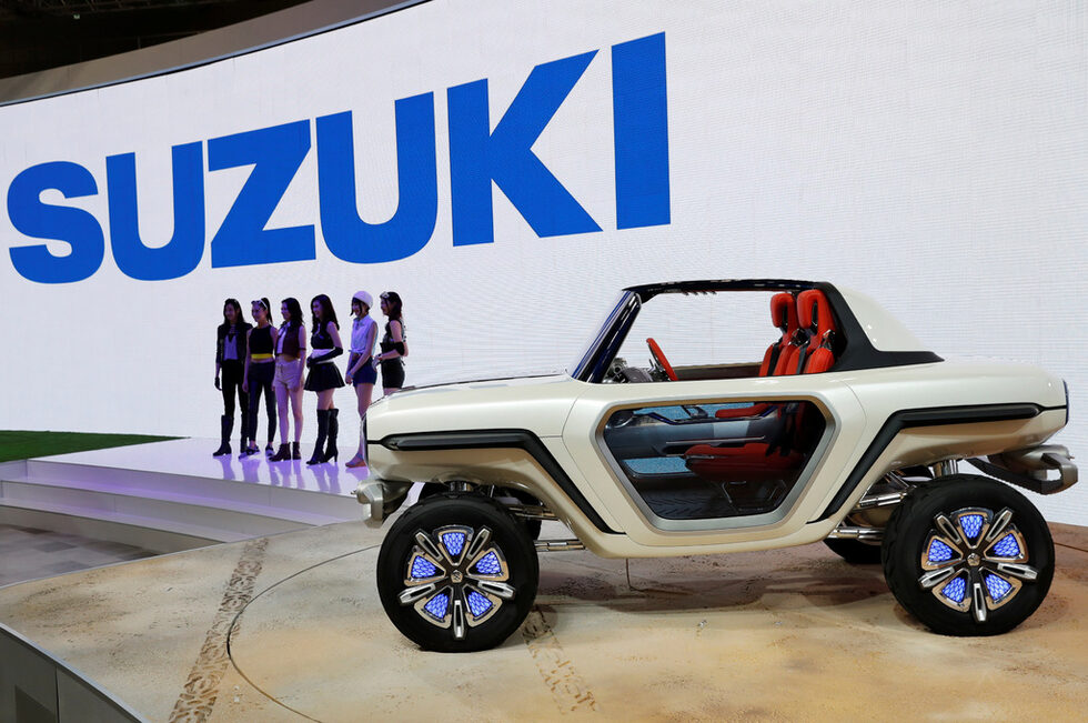 Сузуки показа EV e-Survivor.