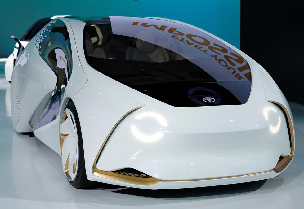 Concept-i Ride е автономен автомобил, също направен от "Тойота".