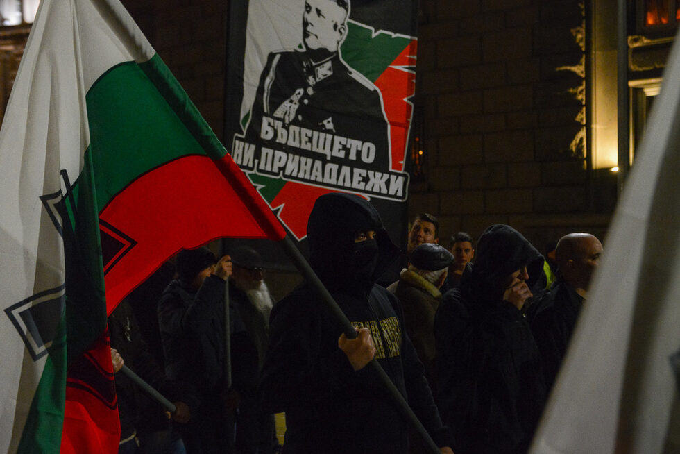 Акцент в речта на германеца бе, че "Европа днес едва диша под властта на Мамона и може да бъде освободена само от възродения дух на Европа на отечествата". Беше обявено, че присъстват гости от Западните покрайнини и Македония, но те не говориха