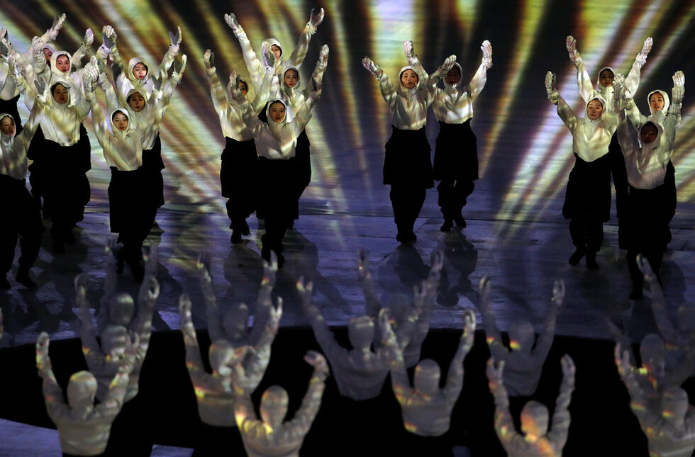 Фотогалерия: Красивото откриване на най-големите зимни параолимпийски игри