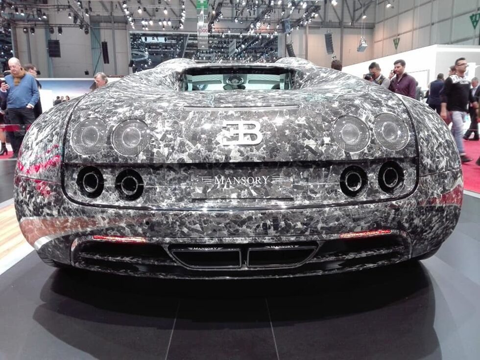 Пълното име на модела е MANSORY Bugatti Vivere Diamond Edition by Moti.
