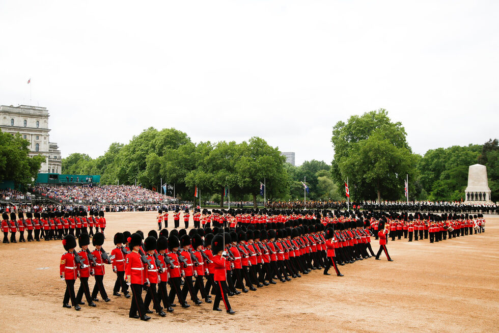 Фотогалерия: Trooping the Colour за Нейно Величество