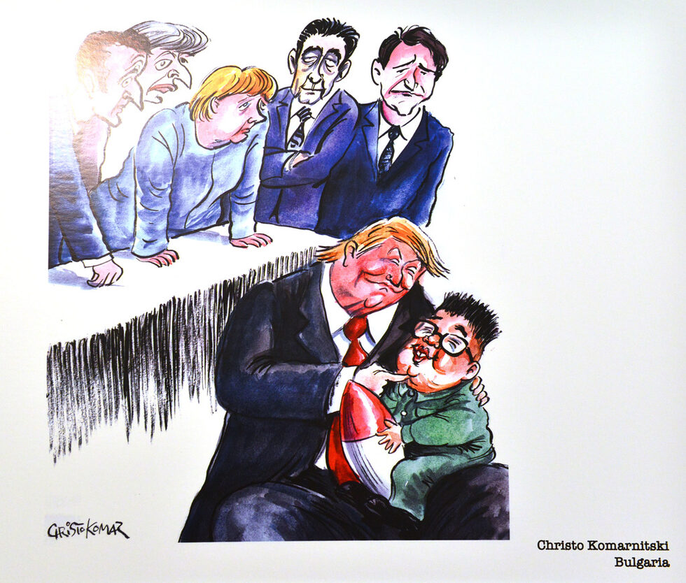 Автор на карикатурата: Христо Комарницки