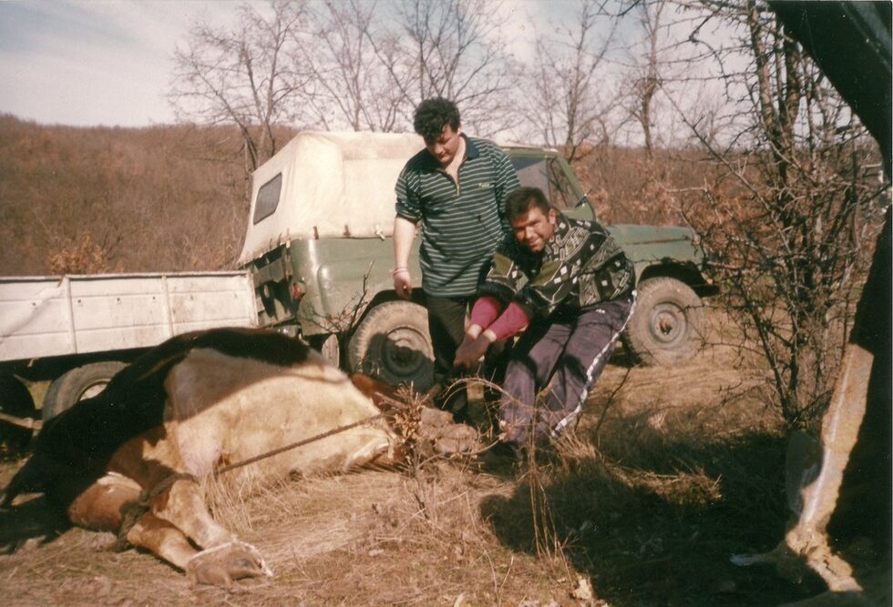 Фотогалерия: За един трабант и няколко лешояда повече