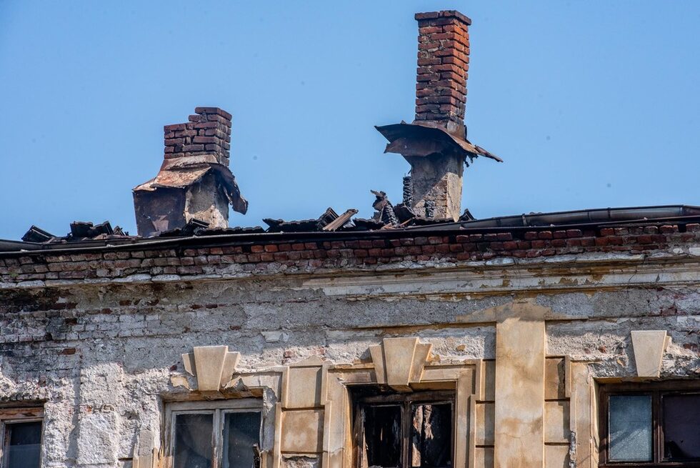 Фотогалерия: Пожар в "Царските конюшни"