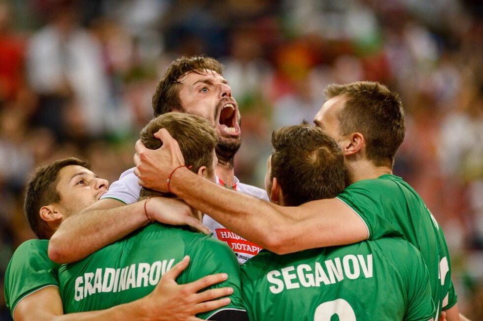 Участието на българския отбор на световното по волейбол <a href="https://www.dnevnik.bg/sport/2018/09/23/3315676_bulgarskite_voleibolisti_napusnaha_svetovnoto_sled/" target="_blank">приключи след втората фаза</a>. Националите бяха домакини на мондиала за втори път в историята, но сега напуснаха надпреварата със смесени чувства.