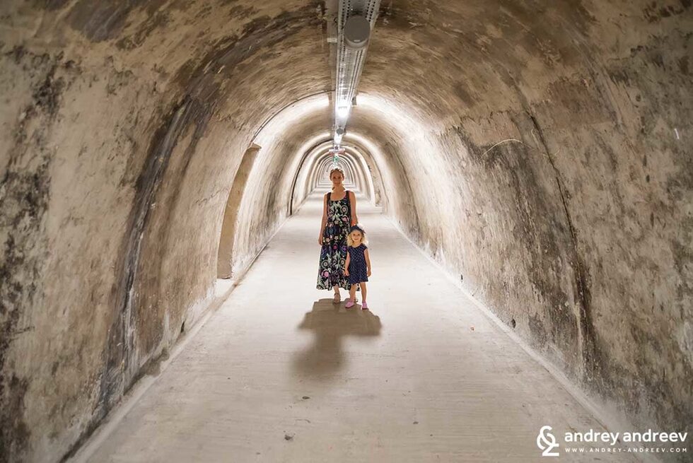 Тунелът Грич в Загреб, Хърватия.