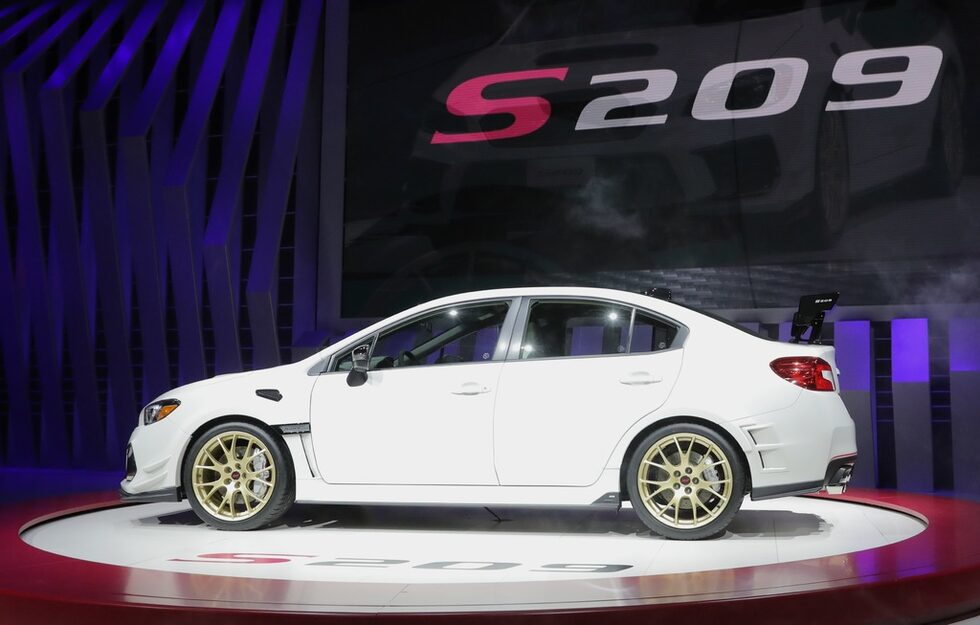 "Субару" представи новия си модел WRX STI S209.