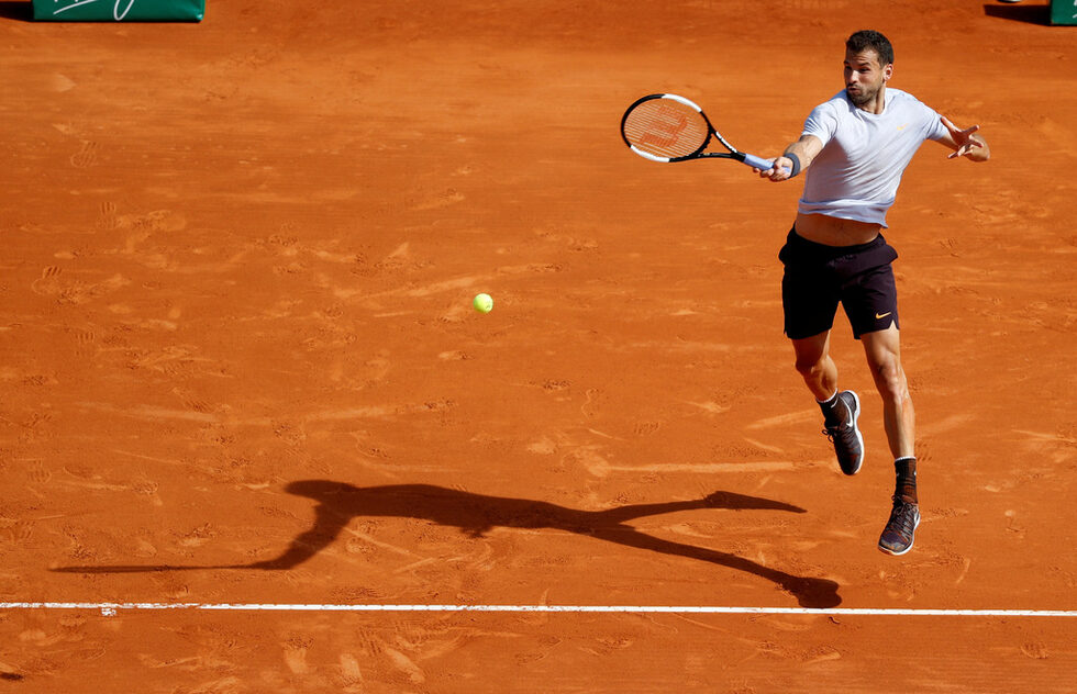 Григор Димитров допусна <a href="https://www.dnevnik.bg/sport/2019/04/18/3421745_grigor_dimitrov_otnovo_zagubi_ot_nadal_i_izpadna_ot/" target="_blank">дванадесета загуба срещу световния №2 Рафаел Надал</a> и отпадна в осминафиналите на първия голям турнир на червени кортове за 2019 г. - мастърса в Монте Карло.<br /><br />