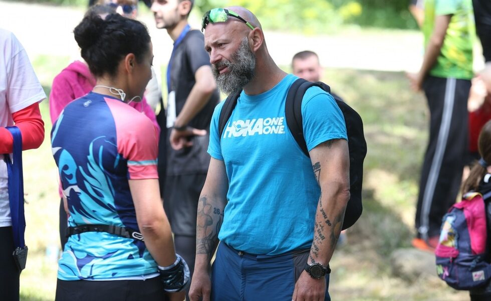 Ултрамаратонецът <a href="https://www.dnevnik.bg/sport/2019/05/23/3910596_krasimir_georgiev_zavurshi_uspeshno_biaganeto_si_ot/" target="_blank">Красимир Георгиев, който преди дни завърши бягането си от Черно до Адриатическо море</a>, също присъства на състезанието