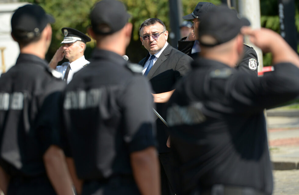 Празникът ще продължи от 18 часа в Борисовата градина. В програмата са включени демонстрации из алеите на парка.
