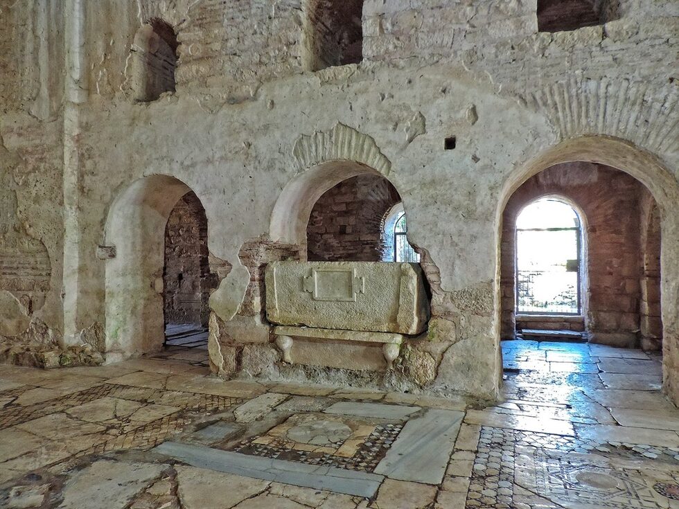 Централният кораб