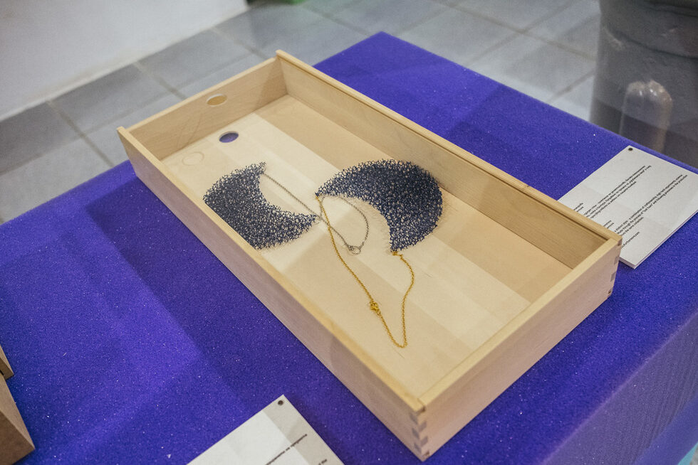 Moon Rock е бижу на Марина Драгомирова, което съчетава занаятчийство, високо-технологични експерименти, наука и култура.<br /><br />Направено е по процеса на "изгубената пяна" и след процеси при производството на мебели от същата колекция.