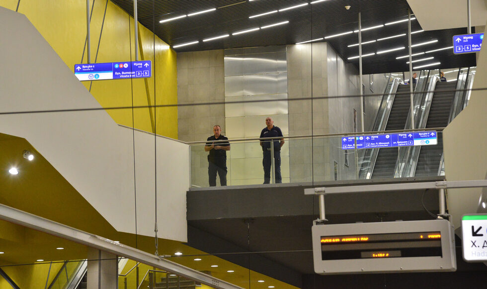 Фотогалерия: Новото метро е напълно автоматизирано
