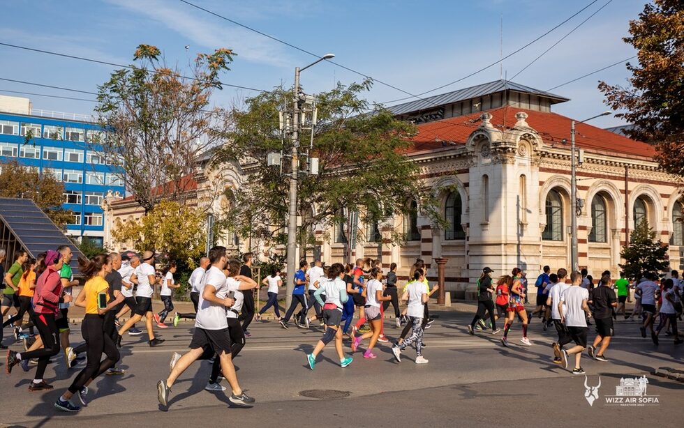 Фотогалерия: Лица, забележителности и рекорди в Софийския маратон