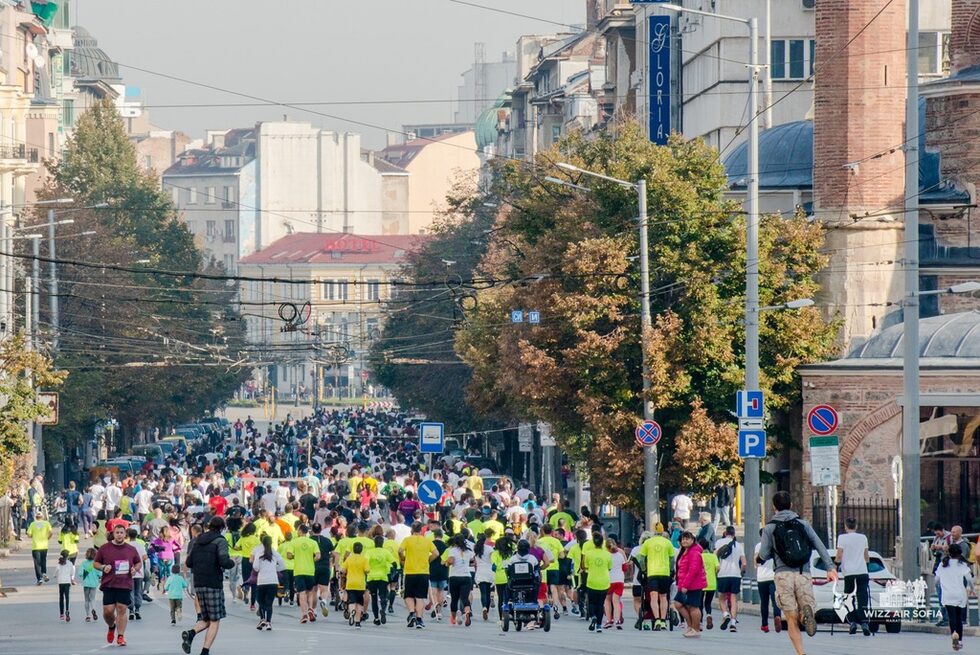 Фотогалерия: Лица, забележителности и рекорди в Софийския маратон