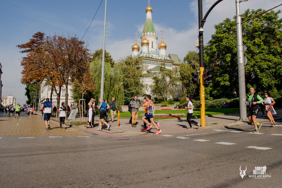 Фотогалерия: Лица, забележителности и рекорди в Софийския маратон
