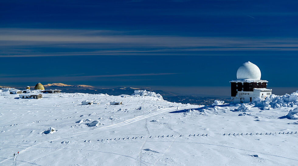 Поглед към Голям Резен (2276 m) откъм Черни връх (2290 m)