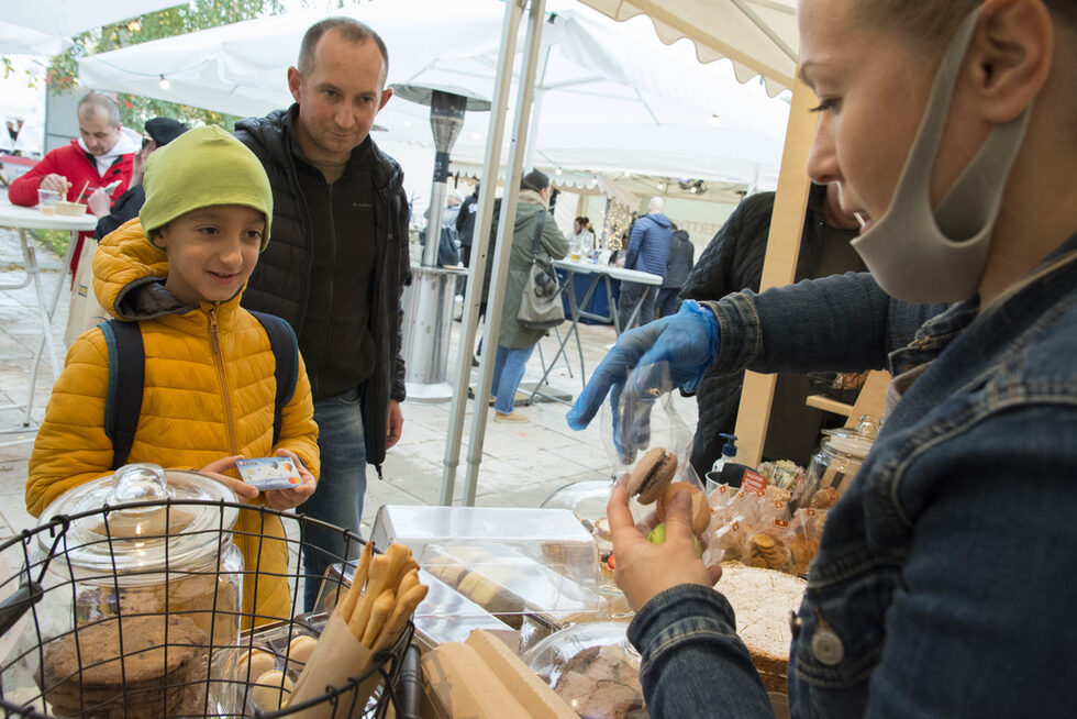 Фотогалерия: Зарибени ценители на морската храна се включиха в Бакхус Fish Fest