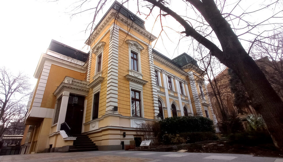 Ул. "Кракра" 11 - в сградата е Съюзът на архитектите в България.
