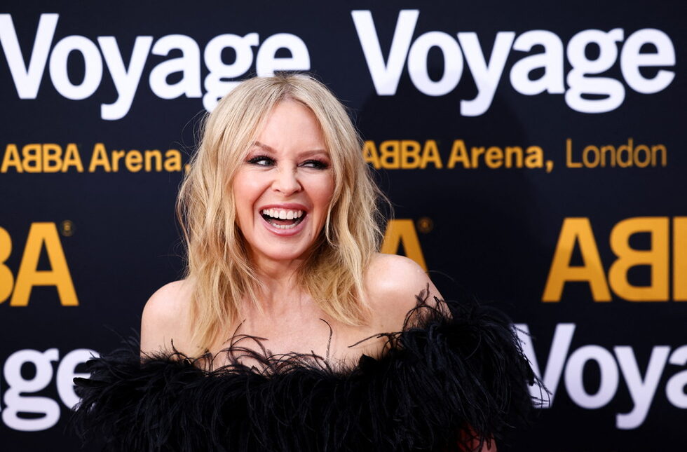 Фотогалерия: Червеният килим на дългоочаквания концерт ABBA Voyage