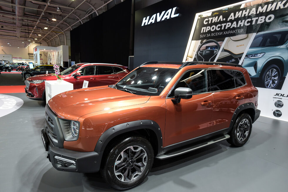 Най-новото попълнение в кросоувър гамата на китайската марка Haval е Dargo. Дългият 4.62 м автомобил използва платформата на моделите H6 и Jolion. Предлага се с бензиновr двигатели със 169 или 214 конски сили. Предаването е предно или 4Х4, като се предлагат и версии за сериозен офроуд.