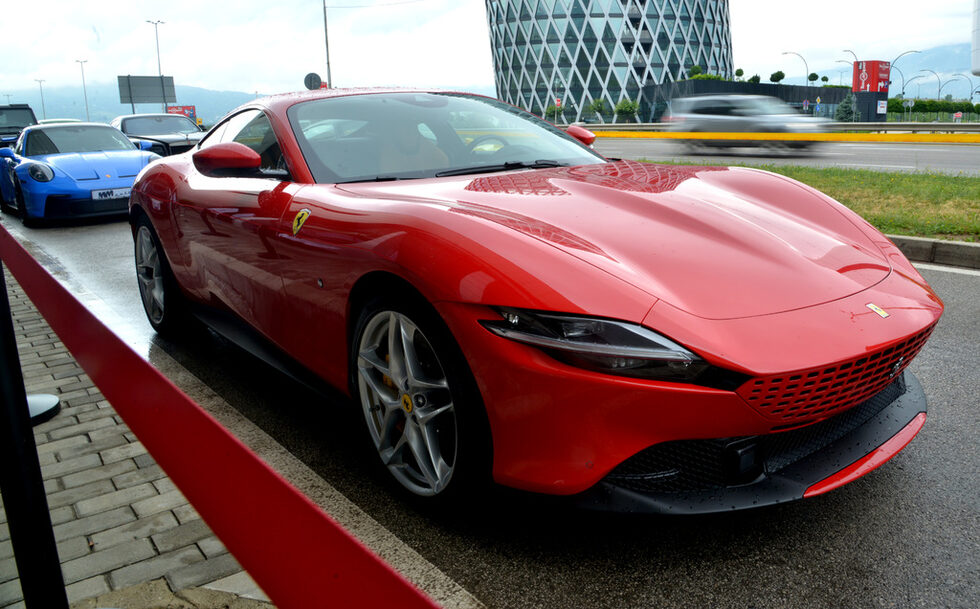 Освен Ferrari, Maserati, Lamborghini, Mercedes и Porsche, на Фестивала на скоростта са представени ексклузивно и други брандове - някои от автомобилите идват за пръв път в България.