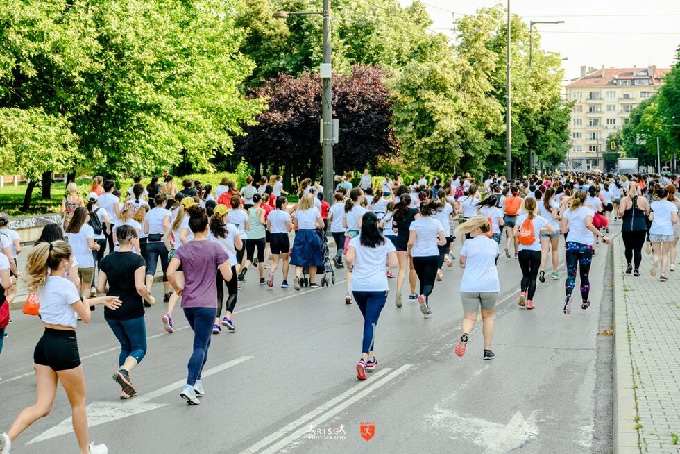 Фотогалерия: Благотворително женско бягане в София