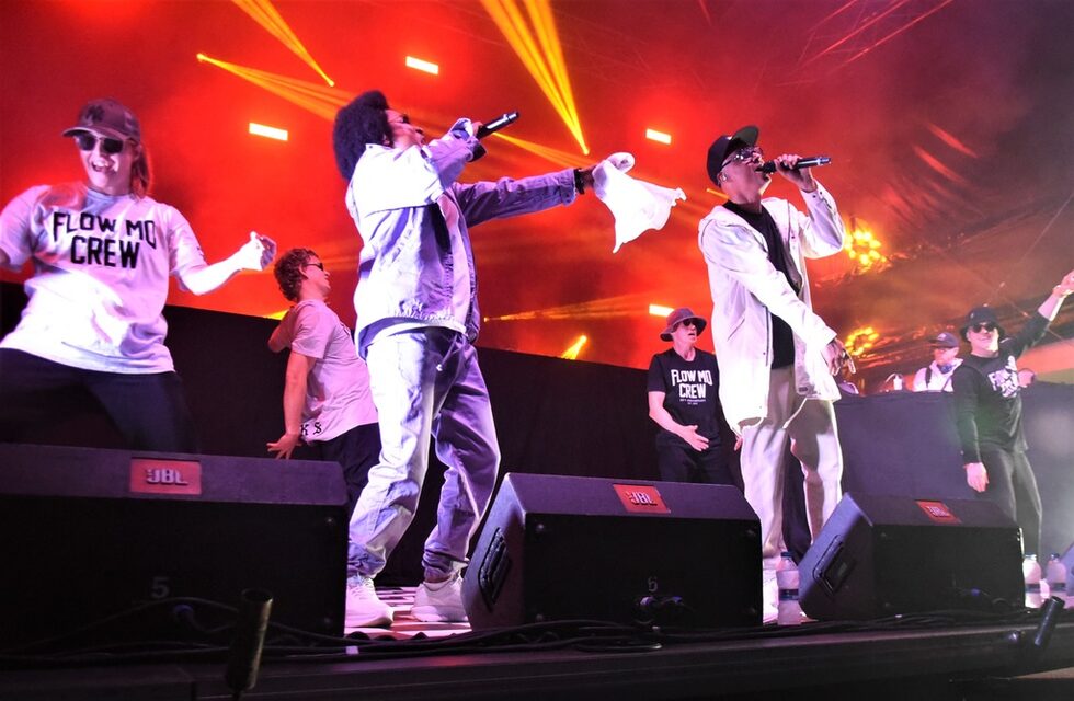 Малко след 20 часа на сцената във Велинград излязоха Bomfunk MC's. Финландската хип-хоп група беше на върха на славата си между 1998 и 2005 г., преди да се събере отново през 2018 г.