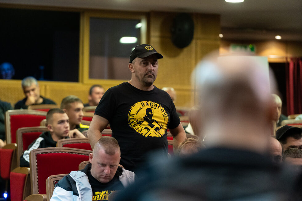 Залата за премиерата на филма се изпълни с феновете на "Миньор" Перник, които са главни персонажи в "Нямаш място в нашия град".