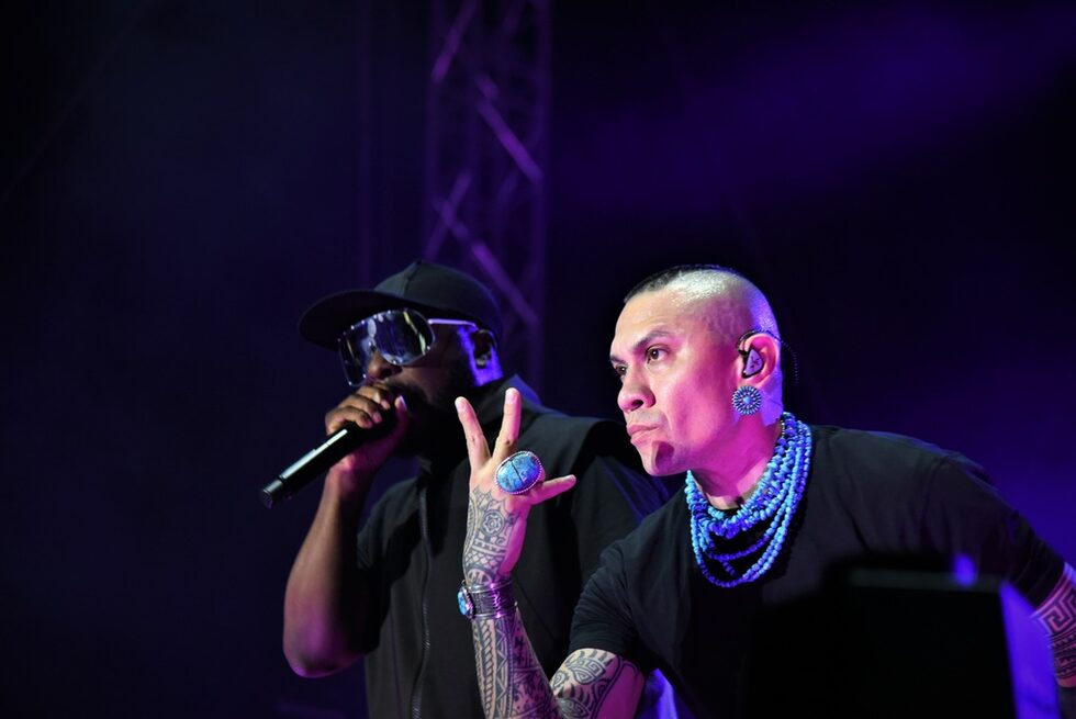 Фотогалерия: Концертът на Black Eyed Peas в Бургас