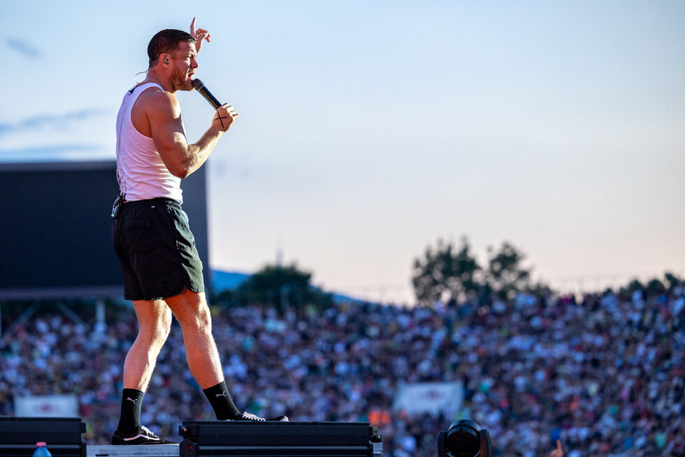 Фотогалерия: Над 40 хил. души пяха заедно с Imagine Dragons в София