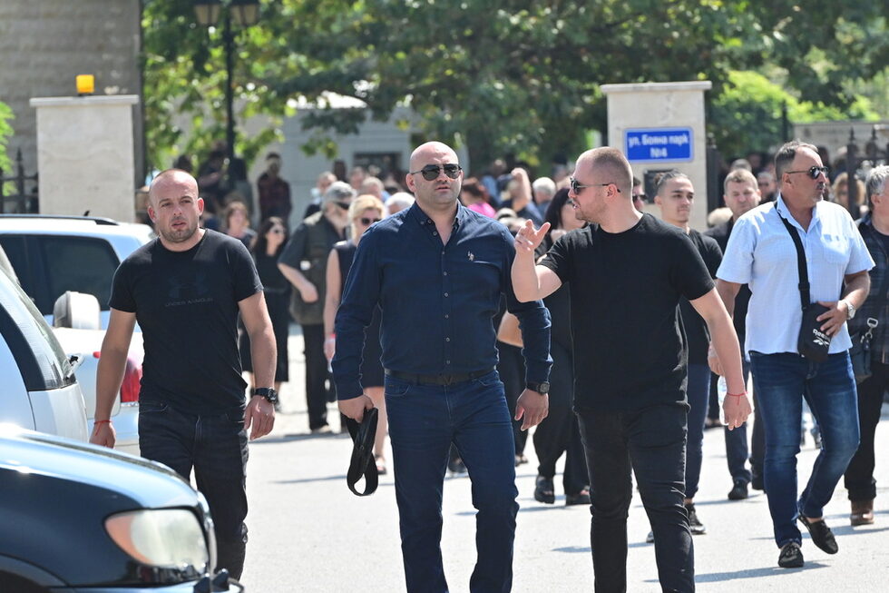 Фотогалерия: Погребението на Алексей Петров