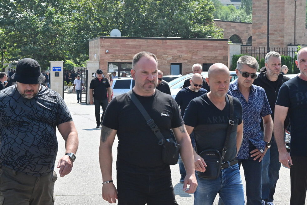 Фотогалерия: Погребението на Алексей Петров