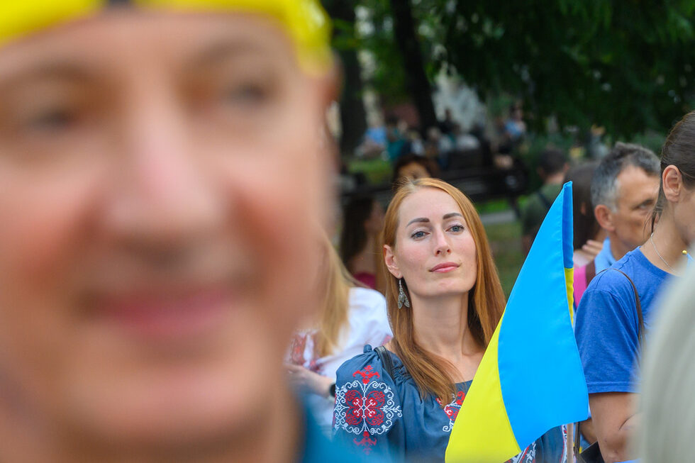 24 август през 1991 година Върховната рада на тогавашната Украинска съветска социалистическа република приема Декларация на на независимостта -начало на съвременната украинска държава.