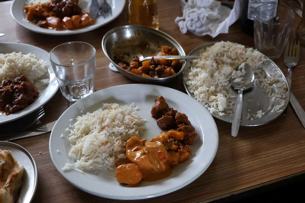 'India Club' - исторически лондонски ресторант, свързан с борбата за свобода на Индия, отвори врати за последен път в неделя, след като не успя да спре план за преустройство на хотела.<br /><br />Ресторантът с невзрачен вход по стръмно стълбище на оживен булевард "Странд" в центъра на Лондон е създаден четири години след обявяването на независимостта на Индия през 1947 г. от членове на базираната в Обединеното кралство Индийска лига - група, която се застъпва за освобождаването на Индия от британското колониално управление.