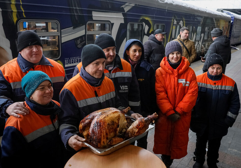 След 9 месеца първият в света 6-вагонен кухненски влак вече е тестван и се движи. Всички вагони на хранителния влак са преминали през основен ремонт и пълна модернизация в съоръженията на Укрзализниця.