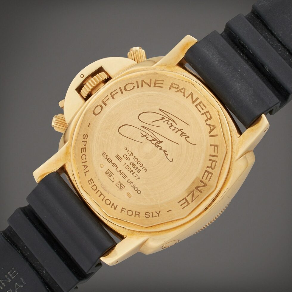 Часовникът Panerai Luminor Submersible е с очаквана продажна цена от 30 000 до 60 000 долара.