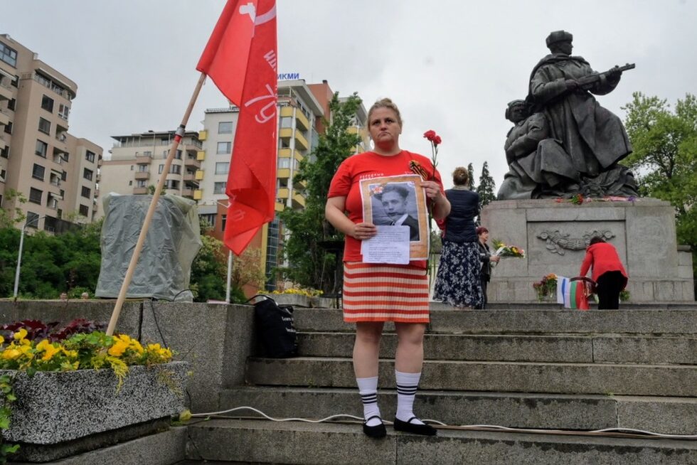 Фотогалерия: 9 май в София - повече "Ден на победата", отколкото "Ден на Европа"