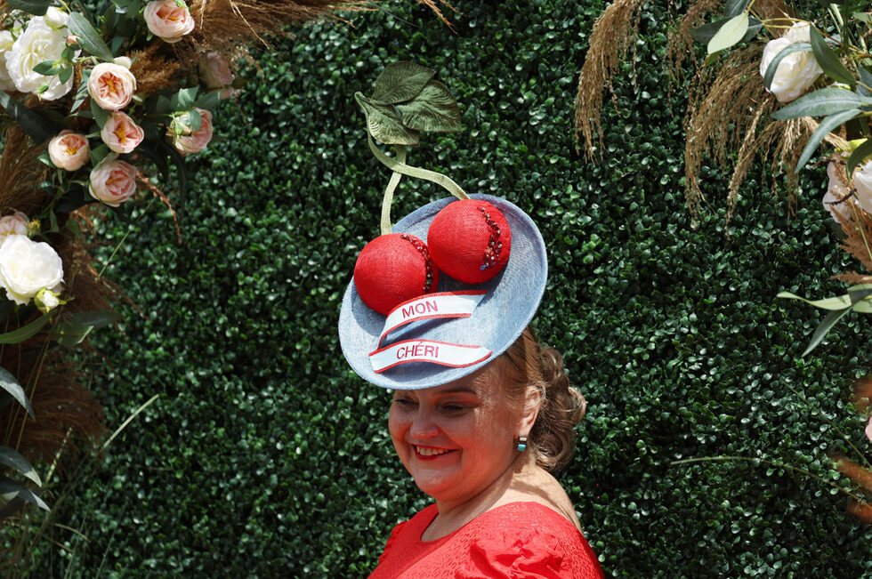 Фотогалерия: Royal Ascot – за елитните коне и шапки