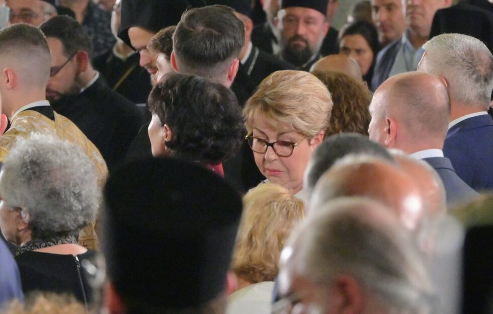 Руският посланик в България Елеонора Митрофанова беше сред гостите на интронизацията.