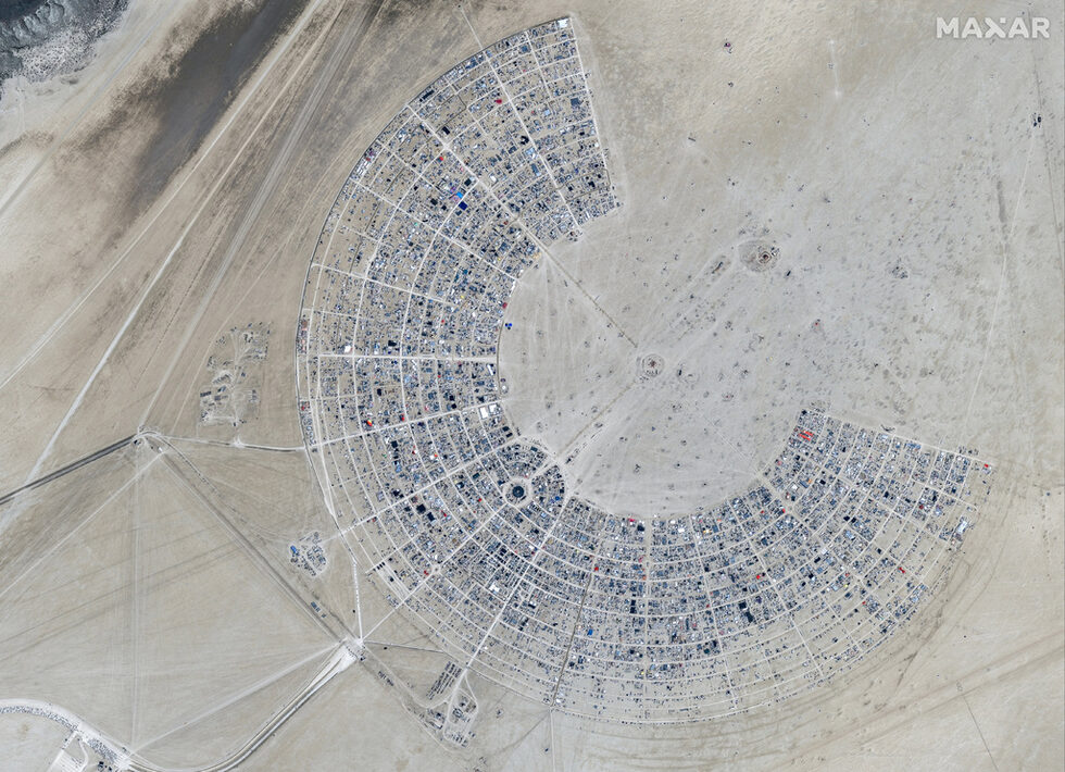 Сателитна снимка на мястото на провеждане на фестивала Burning Man в Блек Рок Сити, Невада.