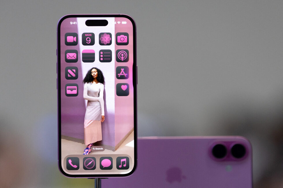 Фотогалерия: Новият iPhone 16, базиран на изкуствен интелект