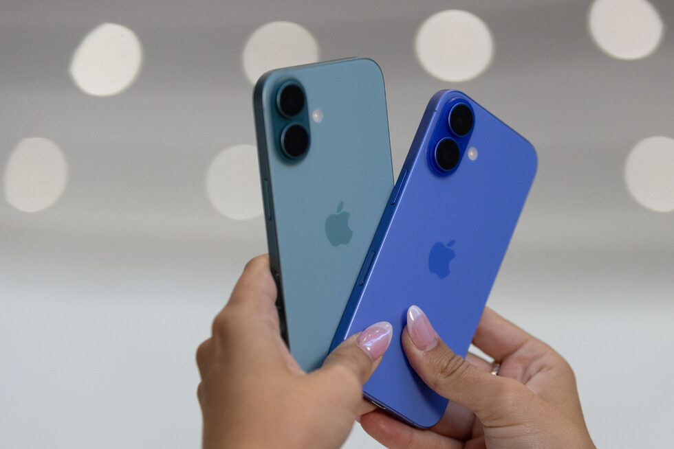 Фотогалерия: Новият iPhone 16, базиран на изкуствен интелект