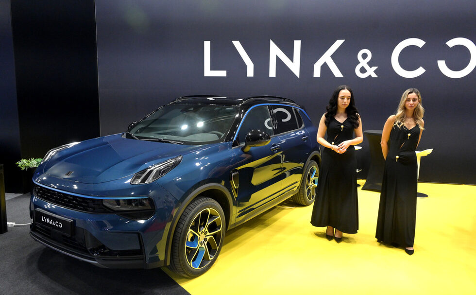 Lynk&Co e луксозната марка на китайския концерн Geely, който дебютира на салона и на българския пазар.